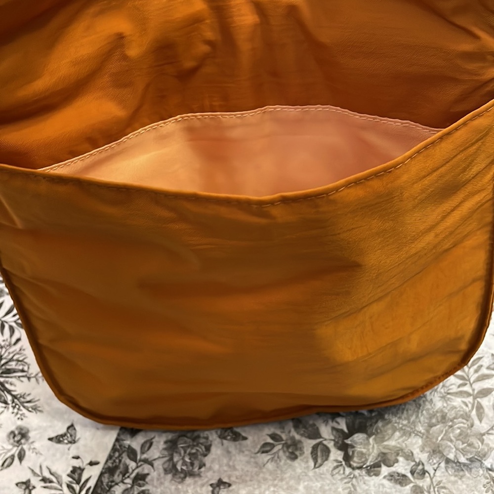 Baggallini - Picture 5 of 10